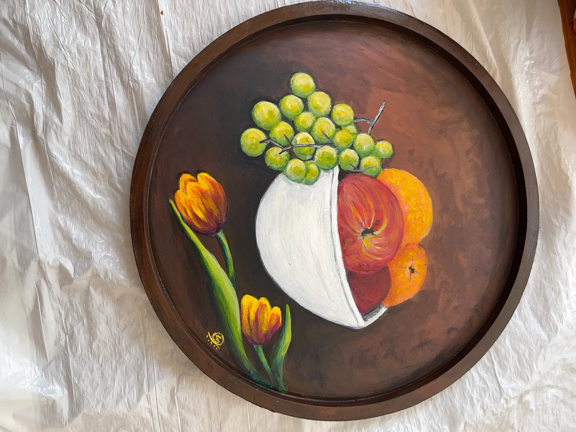 fruit bowl with tulips circle tray